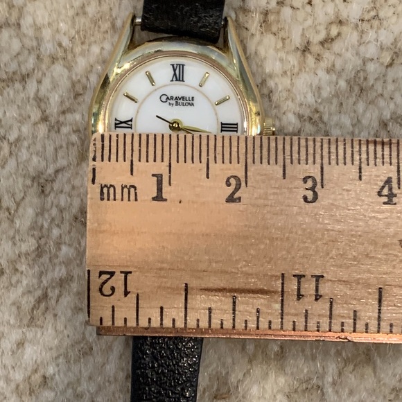 Caravelle Bulova Gold Plated Dress Watch. - Picture 5 of 6